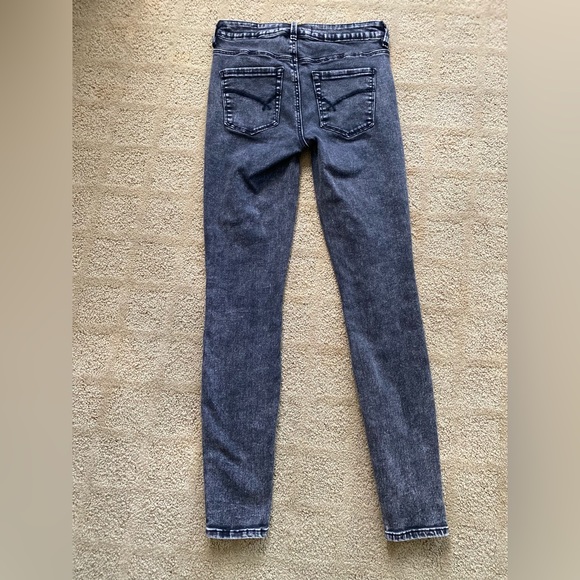 Bullhead High-Rise Skinniest Jeans - Picture 2 of 8